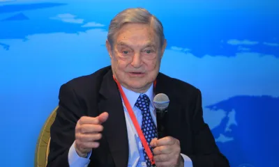 Kontroverzní šortař George Soros